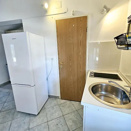 Apartment Studio Apartment *