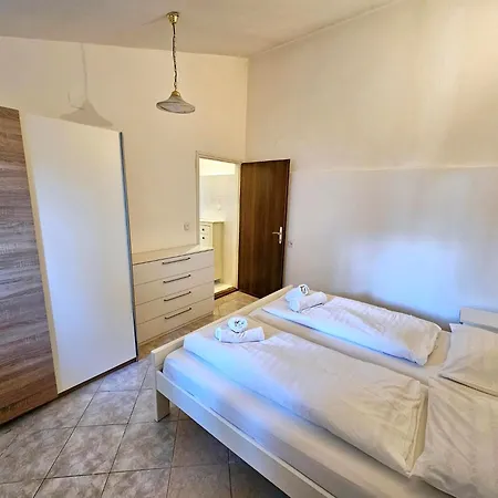 Studio Apartment *